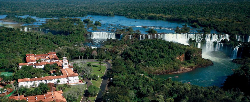 Aerial view of hotel das Cataratas. 