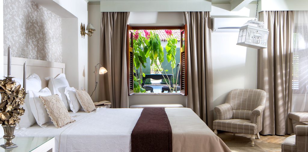 A beautiful and modern bedroom in Casa de Santo Antonio in Parnaíba.