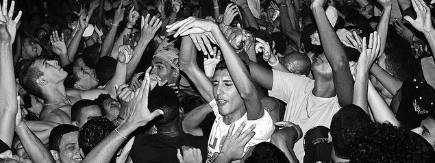 Black and white of a funk dance in Rio.